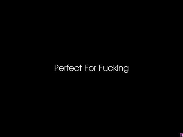 Bella Rose - Full lips teen fucked hard by a hot guy