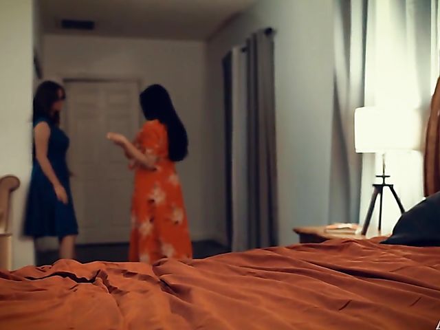 Natural breasty Jay Taylor and Angela White lesbian lovemaking