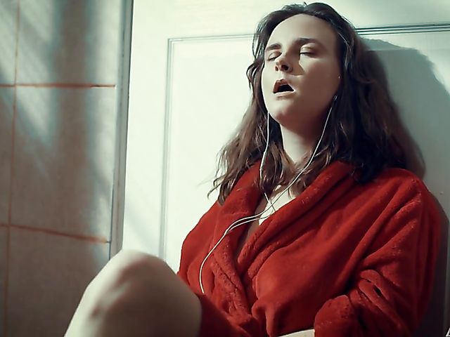 Natural breasty Jay Taylor and Angela White lesbian lovemaking