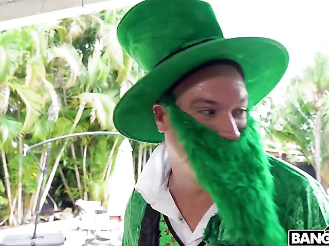 Happy Saint Patrick's Day with big booty latina Rose Monroe