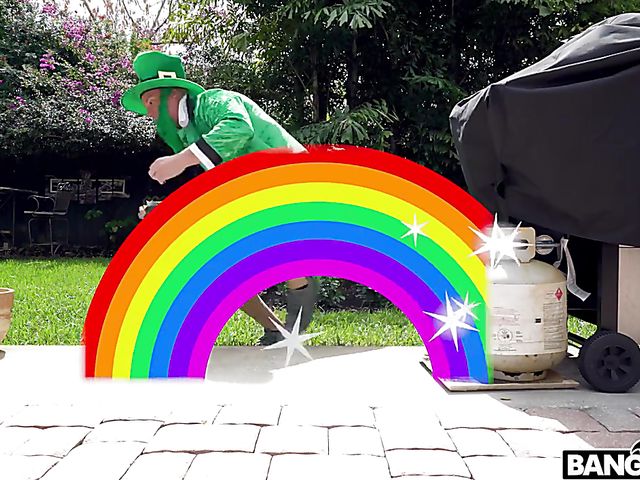 Happy Saint Patrick's Day with big booty latina Rose Monroe