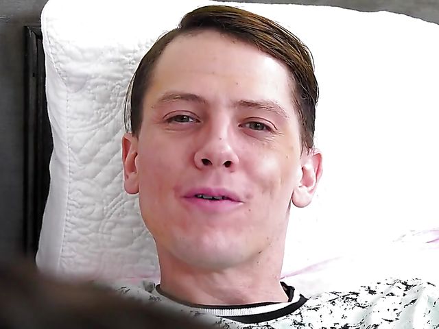 Mom watching daughter Spencer Bradley fuck her boyfriend Rion King