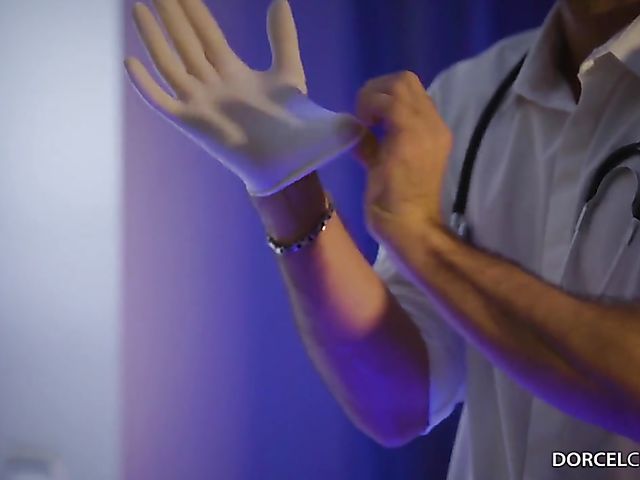 Valentina Nappi anal medicine with a lucky man