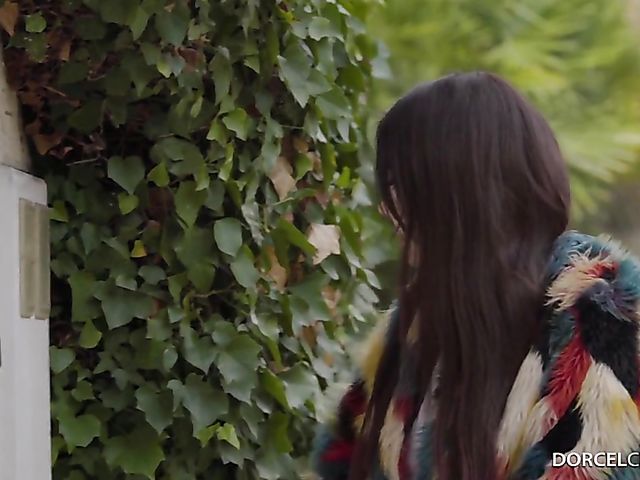 Valentina Nappi anal medicine with a lucky man