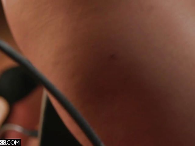 Black and latina sex with Sophia Leone and Isiah Maxwell