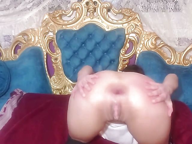 Girl farting, self spanking and prolapse anal fisting at home with camgirl VixenxMoon