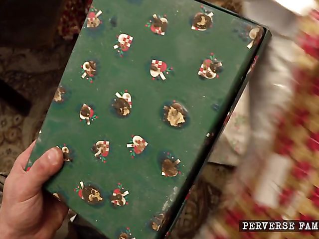 Anal family orgy with mother and daughter on Boxing Day