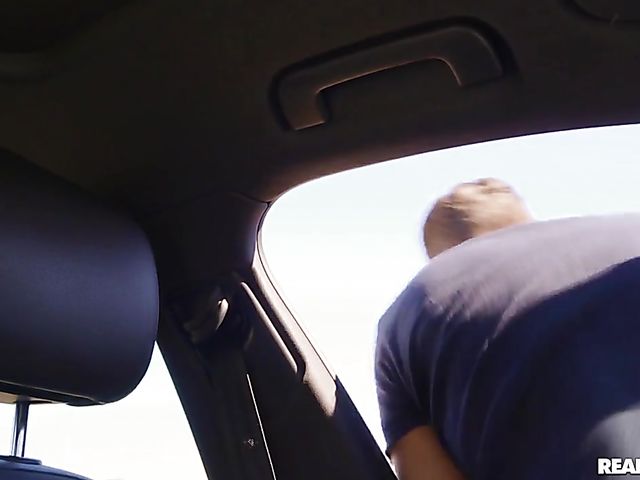 Fucking tiny brunette Savannah Sixx behind her daddy's back