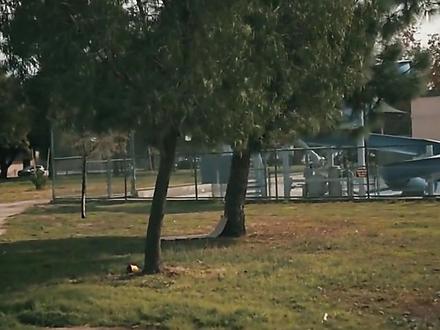 2 girls 1 guy threesome with obedient Natalie Knight and dirty Jane Wilde