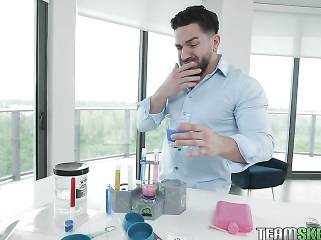 Teen braces girl with glasses Binky Beaz is interested in chemistry and cock 