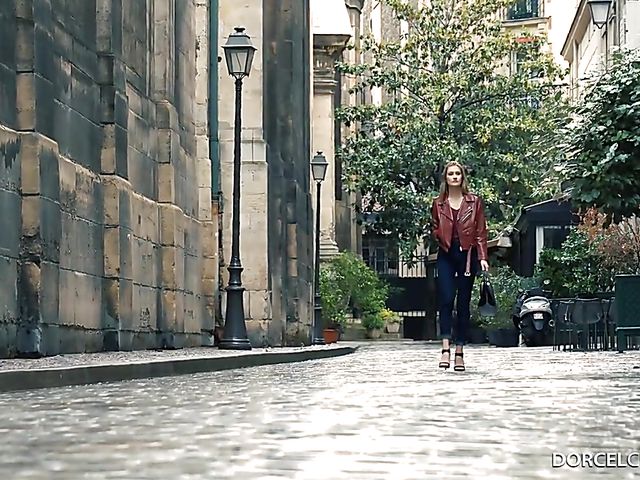 Hot date with skinny small tits heartbreaker Tiffany Tatum