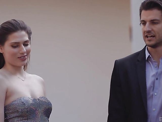 Wife swapping party with Jay Smooth and natural beauty Kenzie Madison having a great time 1 on 1