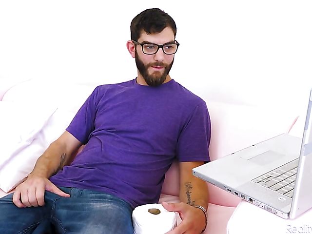 Gianna Gem - Stepsister wake up blowjob and fuck in her brother's bedroom