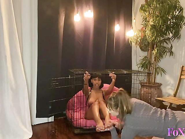 Lesbian mistress Sailor Luna makes her ebony slave Jenna Foxx eat her pussy and feet