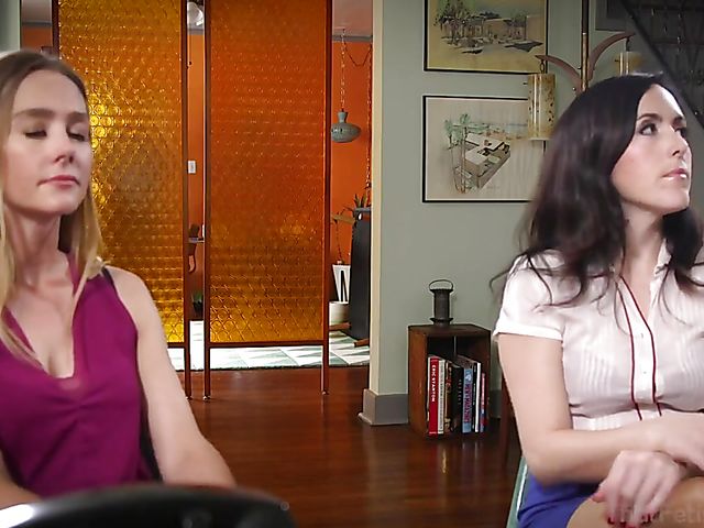 Mind control and lesbian pantyhose sex with Star Nine and Dixie Comet