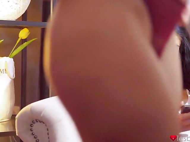 Hot lesbian brunettes Lexi Dona and Atlanta Moreno are on fire