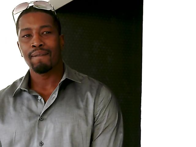 MILF Nicole Aniston interracial shower with a black guy