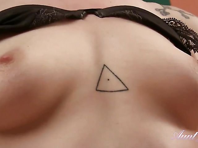 Hairy pussy close up and nude exercise on the floor at home with Tess