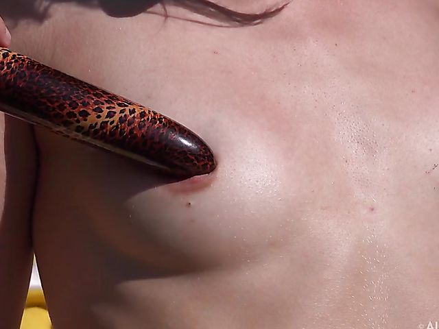 Addee Kate - Teen solo outdoor fun with her dildo