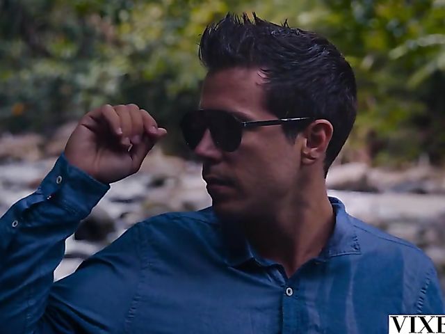 Vacation sex outdoors with sensual babe Avery Cristy