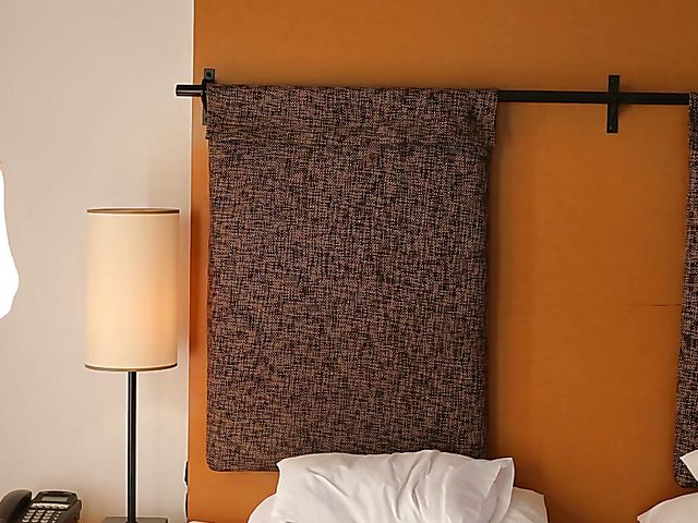 Morning shower masturbation with Anna Di