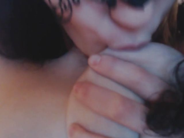 Big tits amateur Virtik Baby needs a needle to start playing with her lactating breasts