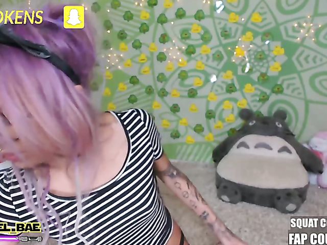 Full show of petite webcam girl Lana Del Bae