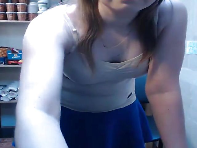 Misslyolika masturbates to creamy orgasm on webcam