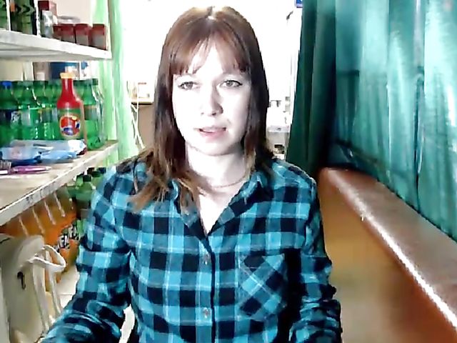 Russian masturbation addict Misslyolika doing it on webcam