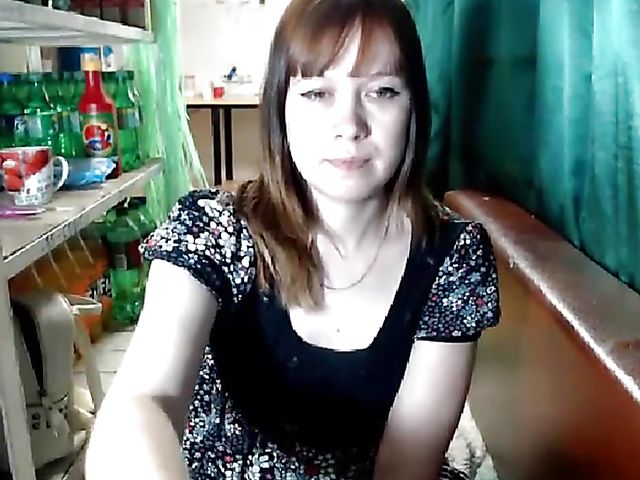 Russian masturbation addict Misslyolika doing it on webcam