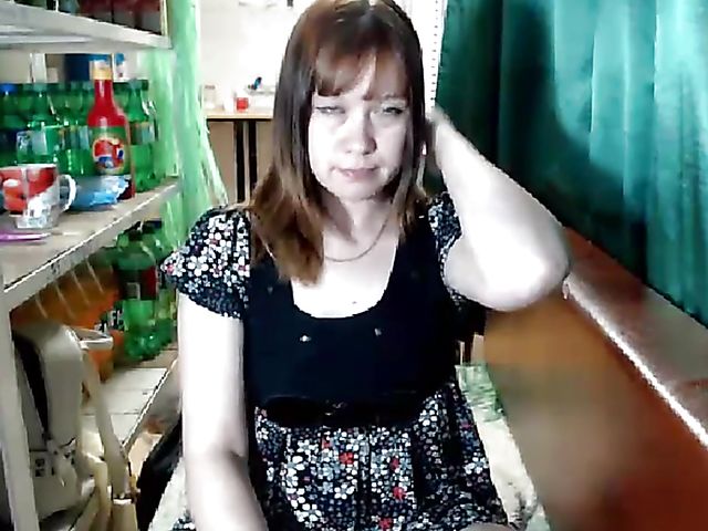 Russian masturbation addict Misslyolika doing it on webcam
