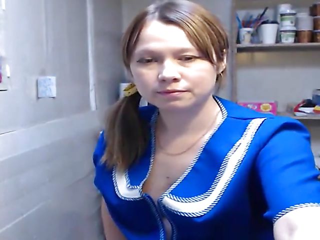 Webcam show of Russian naughty amateur Misslyolika