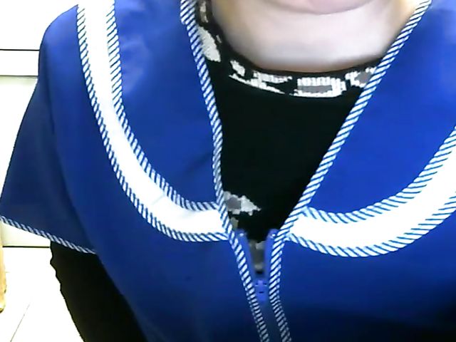 Solo webcam with real amateur girl from Russia Misslyolika