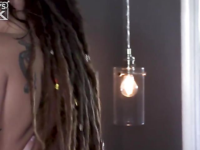 Couple's porn for women featuring sexy Marcus Mora and Summer Saunders