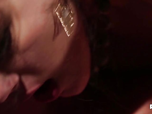 In bed with Italian sexy brunette Valentina Nappi