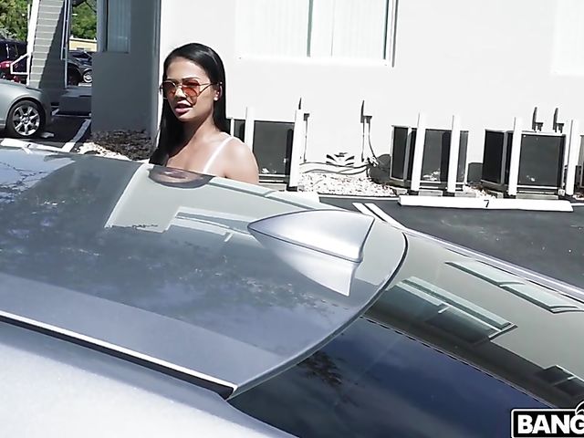 Van fuck for cash in Miami with exotic slut Paisley Page