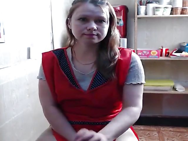 Webcam orgasm in the backroom with Misslyolika