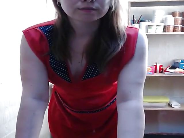 Webcam orgasm in the backroom with Misslyolika