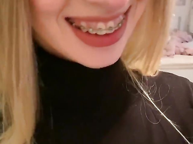 Amateur girlfriend blowjob at home with bracefaced Czkrok