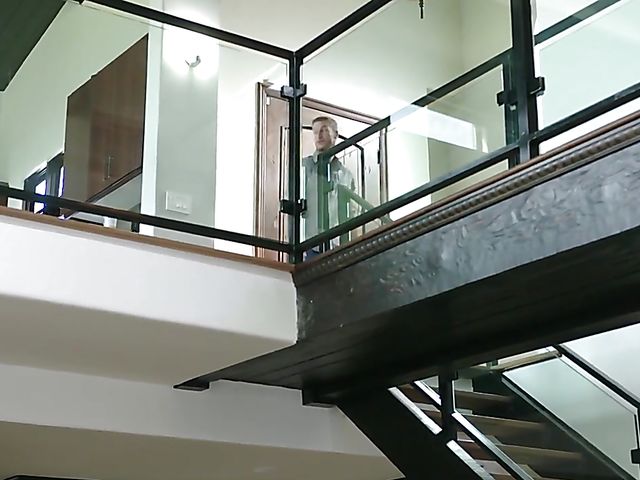 Big tits MILF Rachael Cavalli can't wait anymore to get her pussy plugged