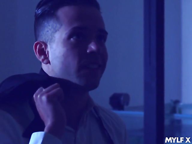 Hot Mexican MILF Frida Sante wants him to play with her pussy in the night