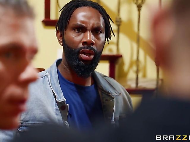 Big boobed latina DP with smoking hot Luna Star