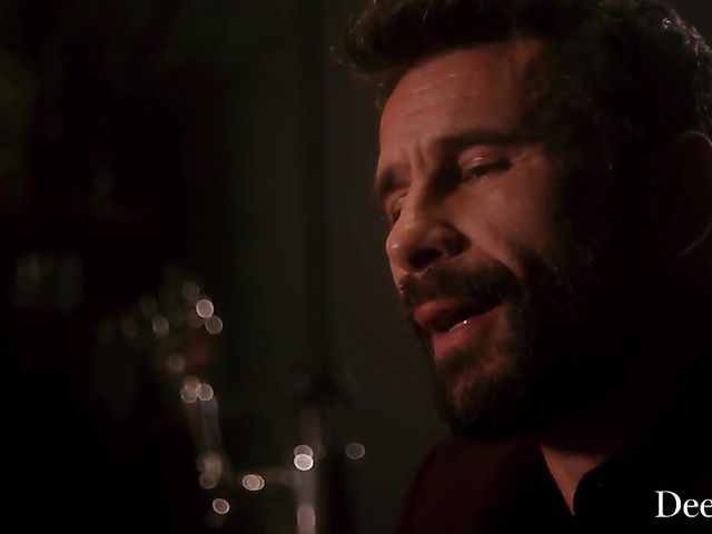 Kinky anal in handcuffs with pantyhosed cutie Kyler Queen and Manuel Ferrara 