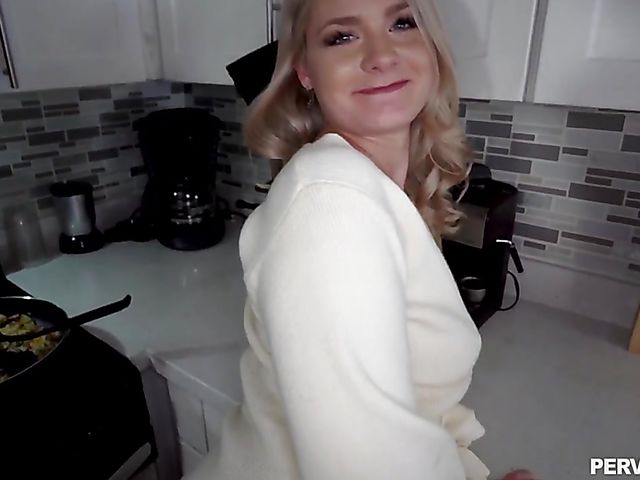 Lisey Sweet - Blonde mom POV with her lucky stepson