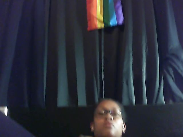 Amateur ebony webcam stream with toys in ripped pantyhose