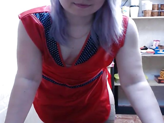 At work webcam stream of shameless Misslyolika