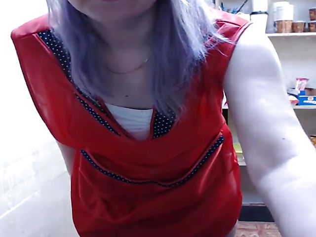 At work webcam stream of shameless Misslyolika