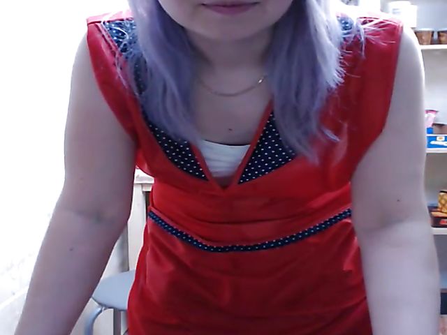 At work webcam stream of shameless Misslyolika