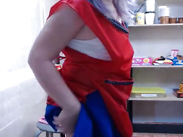 At work webcam stream of shameless Misslyolika