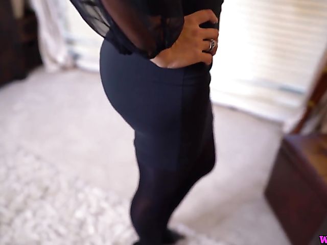 Natalia Forrest changing clothes and fingering her cunt